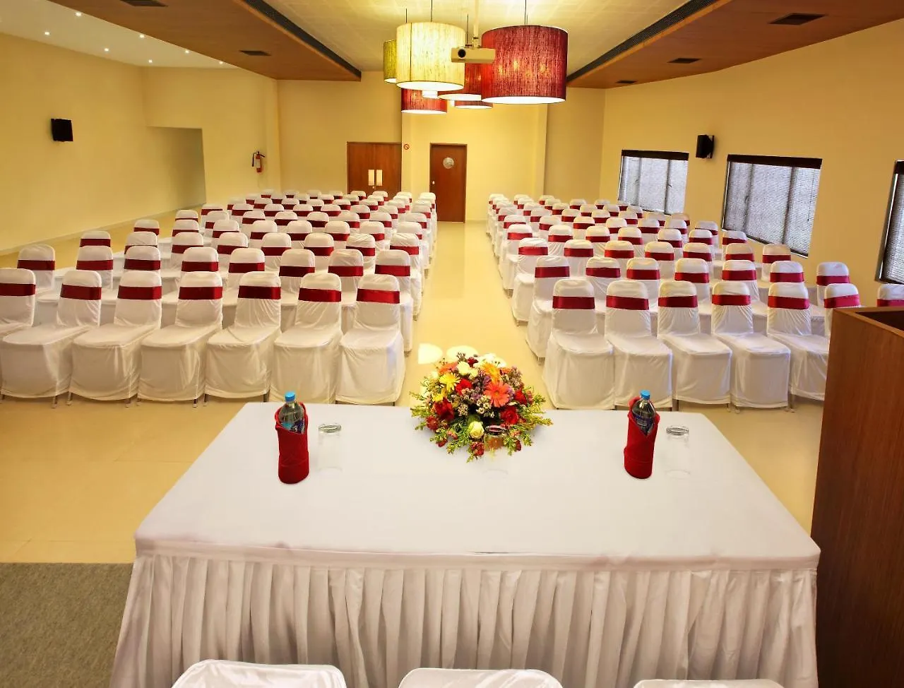 Отель Park Residency Adoor Adur 4*,